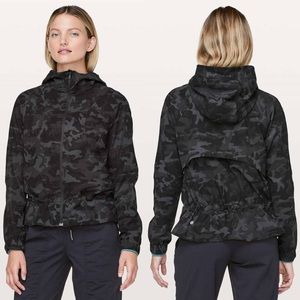Lululemon Pack it Up Jacket - Incognito Camo Multi Grey